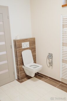 3-izbový DOM na PRENÁJOM - 17