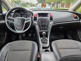 Opel astra j sport tourer - 17