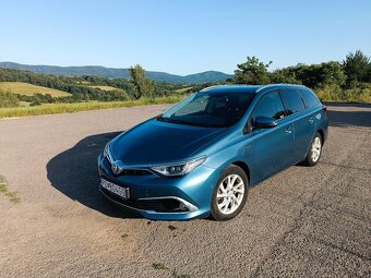 Toyota Auris Touring Sports 1.8 I VVT-i HybridSD Executive - 17