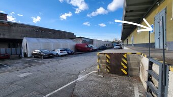 PRENÁJOM - Sklad s kanceláriou a nakladacou rampou 631 m2 - 17