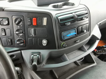 Prodám MERCEDES-BENZ AXOR 2533 L 6X2 E4 valník s hydr. rukou - 17