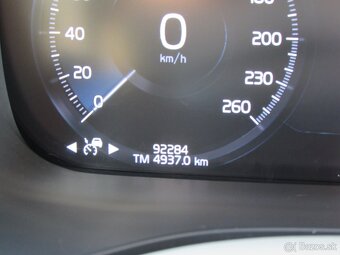Volvo XC60 B5 D AWD INSCRIPTION-TERÉNNE-PRVÝ MAJITEĽ-H/D - 17