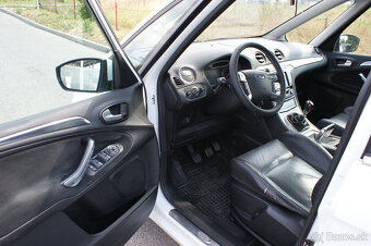 Ford Galaxy 2.2 TDCi Titanium - 17