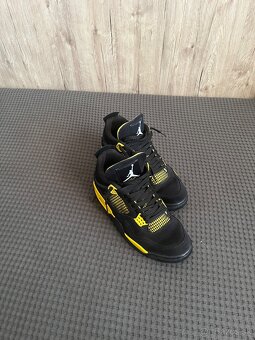 Nike Air Jordan 4 Yellow Thunder - 17