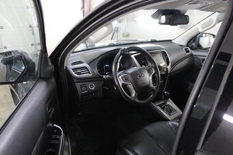 Mitsubishi L 200 L200 2.4 DI-D Double Cab Instyle 4WD A/T - 17