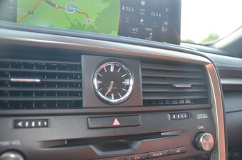 Lexus RX 450h F SPORT – 3.5 V6 Hybrid, 03/2023, TOP stav - 17