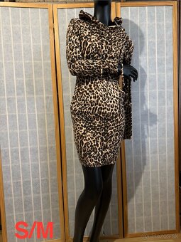 Značkové oblečenie, nohavice, šaty, topy, tuniky, tričká - 17