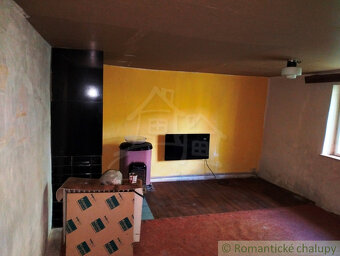 Vidiecka chalupa v pôvodnom stave na kopaniciach obce Lubi - 17