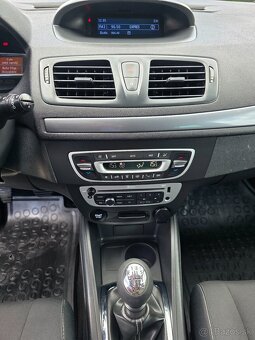Renault Megane Grandtour 1.5,kúpené na SK - 17