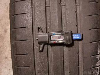 Mercedes Benz C (W206) - orig. 18" AMG alu s letnými pneu - 17