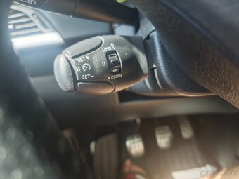 Peugeot 207 - 17