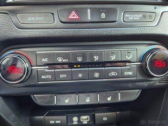 Kia Ceed SW 1.6 CRDi 136k First Edition A/T - 17