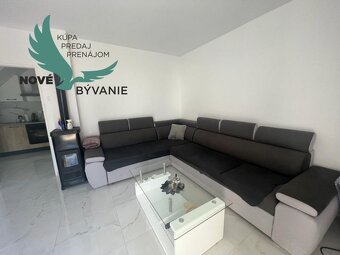 Dom s bazénom a garážou len 70m od mora v Chorvátsku na ostr - 17