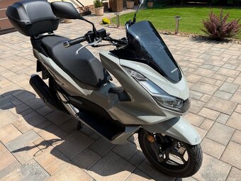 HONDA PCX 125 r.v. 07/2024, 766km, v záruke - 17