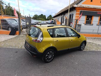 Renault Megane Scenic III  XMOD 1.5dCI - 17