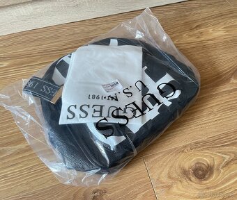 Guess Haidee ruksak - 17