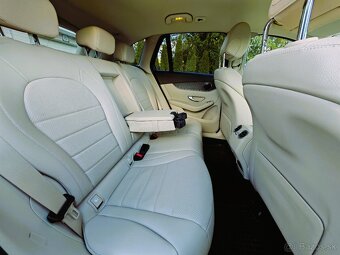 MERCEDES-BENZ GLC 250 D 4MATIC -EXCLUSIVE-SLOVENSKE-NADHERNE - 17