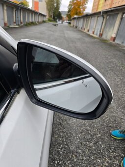 HYUNDAI TUCSON 2,0 CRDI 4WD - 17