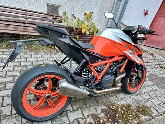 Ktm 1290 super duke R evo - 17