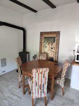 Zrekonštruovaný, zariadený rodinný dom s garážami vo Svodine - 17