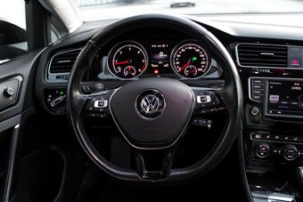 Volkswagen Golf Variant 2.0TDI Highline DSG, Masážné sedadlá - 17