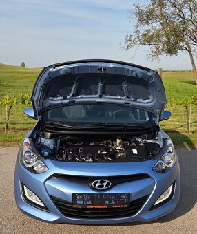 Hyundai i30 1.4 16V 73KW/98PS R.V.05/2012 - 17