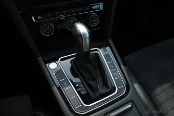 Volkswagen Passat 2.0 TDI Elegance DSG - 17