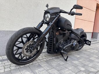 Harley FXBR Breakout - 17