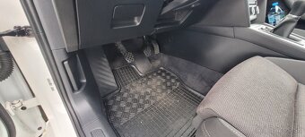 Vw Passat Variant B8 2,0 TDI 11/2017 150PS, biela farba - 17