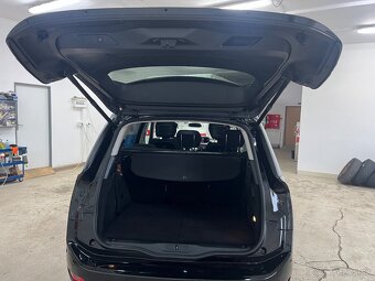 Citroën C4 Picasso 1.6i EXCLUSIV TOP VÝBAVA 7 MÍST PANORAMA - 17