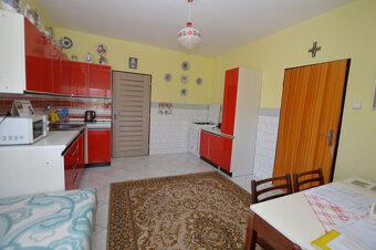 4izb RD, Blesovce, 40á pozemok, slepá ulica, možnosť rozdeli - 17