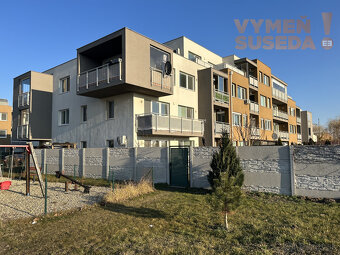 VYMEŇ SUSEDA - Prenájom 2 izb. slnečného bytu s balkónom, p - 17