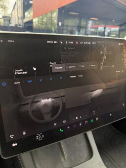 Predám Tesla 3 366kw LR Dual Motor 2021 - odpočet DPH - 17