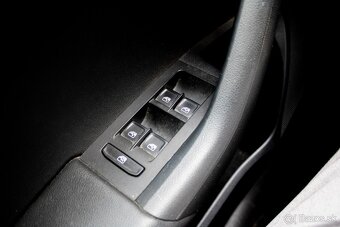 Škoda Octavia III combi - 17