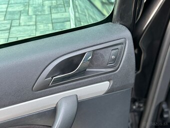 Škoda Octavia Combi 1.9 TDI Elegance 2009 268000 - 17