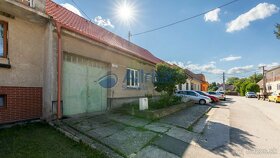 REZERVOVANÉ Malebný domček v obci Vinosady s rozsiahlym poze - 17