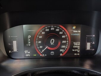 Volvo XC60 D4 2.0 140kW Momentum A/T, Odpočet DPH - 17