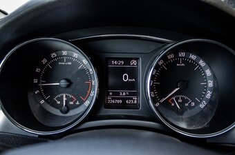 Škoda Superb Combi 2.0 TDI 103kW - 17