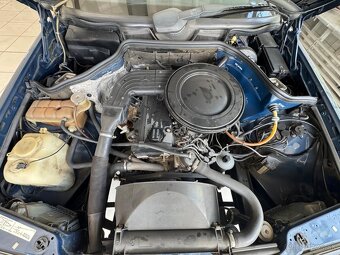 Mercedes-Benz 200 124 - 17