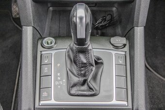 Volkswagen Amarok 3.0 V6 TDI BMT 258k SHADOW EDITION 190kW, - 17