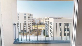 Na predaj Priestranný moderný 4-izbový byt v projekte Prú - 17