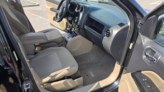Predám Jeep Compass 2L benzin  4X4 - 17