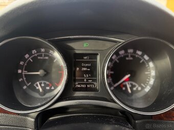 Škoda Superb 2.0 TDI 103kW Elegance 2009 - 17