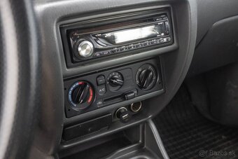 Mazda B2500 FK 2006 MT/5 80kW - 17