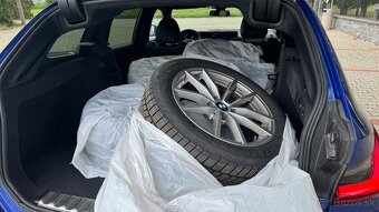 BMW 320d Touring xDrive  A/T (2023) – TOP STAV,DPH,ZÁRUKA - 17