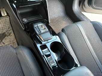 Peugeot 208 1.2 PureTech 100 GT EAT8 - 17