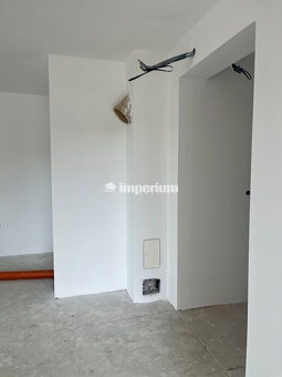 Na predaj 4 izbový bungalov v stave holodomu - obec Kyselica - 17