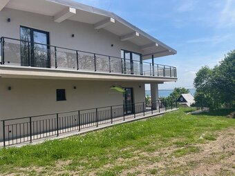 Luxusná moderná celoročná NOVOSTAVBA pri Šírave - s výhľadom - 17