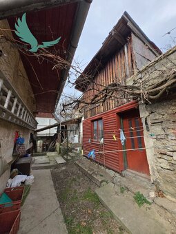REZERVOVANÝ - Rodinný dom s potenciálom v obci Nemecká, časť - 17