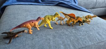 DINOSAURY – rôzne figúrky (menšie, väčšie) - 17